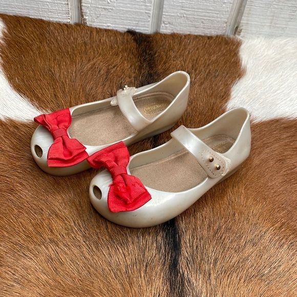 Mini Melissa Shoes Mini Melissa Girl Shoe Size9 Pearl And Red Bow